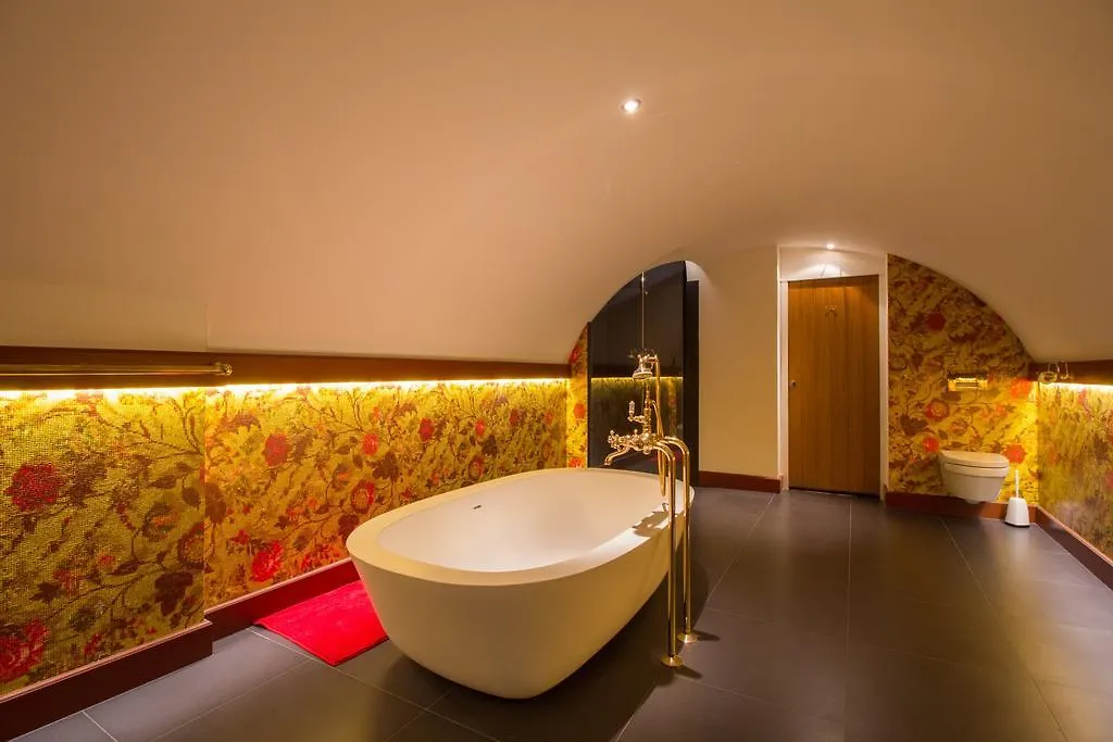 The Royal Suite The Hague Apartment